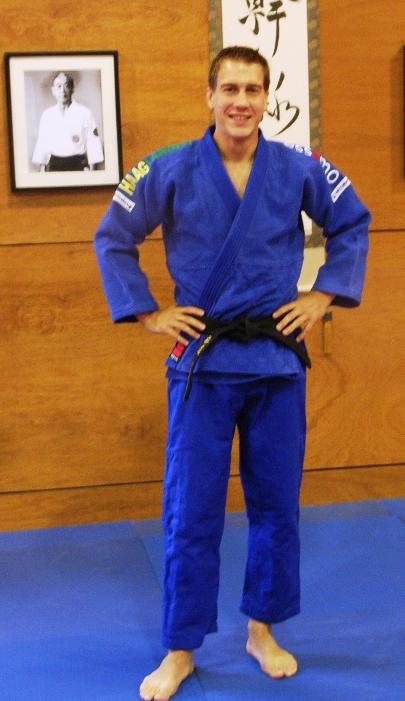 De 1e Judo combi-functionaris: Vincent Krijgsman Combinatiefunctionaris bij judovereniging Lu-Gia-Jen in Den Haag Aanstelling voor 18 uur, waarvan 9 uur in onderwijs en 9 uur