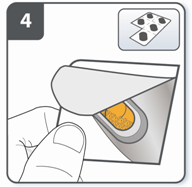 Instructies voor gebruik Hoe gebruikt u uw inhalator? Verwijder het beschermkapje. Open de inhalator: Houd de onderkant van de inhalator stevig vast en klap het mondstuk open.