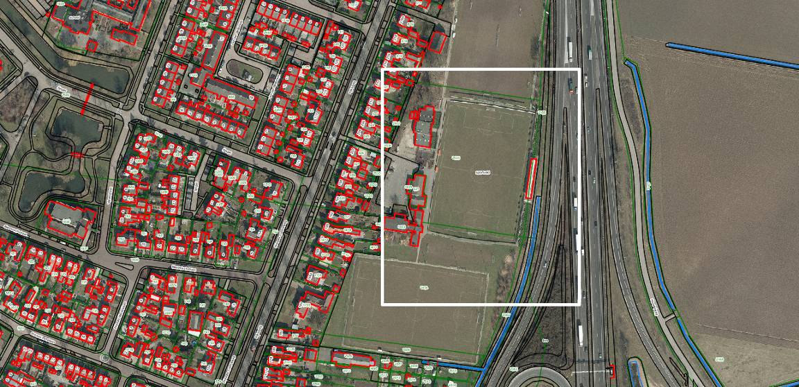 Figuur 3. Inrichtingsplan voor het beoogde project, versie 25 januari 2011. Figuur 4. Luchtfoto van het projectgebied, 2010.