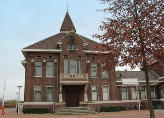 Trouwen in het gemeentehuis van Boskoop Tot 1 januari 2017 is het mogelijk te trouwen in het gemeentehuis van Boskoop. Dit kan iedere werkdag op alle hele uren van 09.00 tot 17.00 uur.