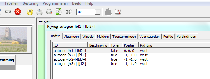 U ziet hier alle door de analyser gevonden rijwegen. In dit voorbeeld zijn er rijwegen van blok1 naar blok2 en ook van blok2 naar blok1.