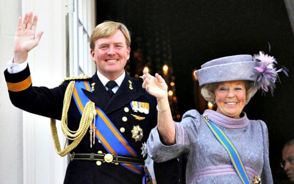 Koningsspelen Vandaag werd er op vele basisscholen aandacht geschonken aan de troonswisseling d.m.v. de Koningsspelen.