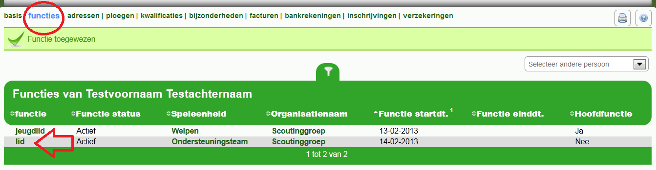 3.3.5 Functie beëindigen 1. Kies menu-item Leden en klik de juiste persoon aan, zoals stap 1 t/m 3 van paragraaf 3.3.2. 2. Kies menu-item Functies. 3. Klik de functie aan die je wilt verwijderen.