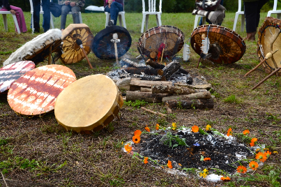 5-12 Septembre e 2015 Het nieuwe vredesfestival staat in de steigers: van zaterdag 5 tot zaterdag 12 september organiseert Centre Lothlorien het 3 e Internationale en Multiculturele Vredesfestival.