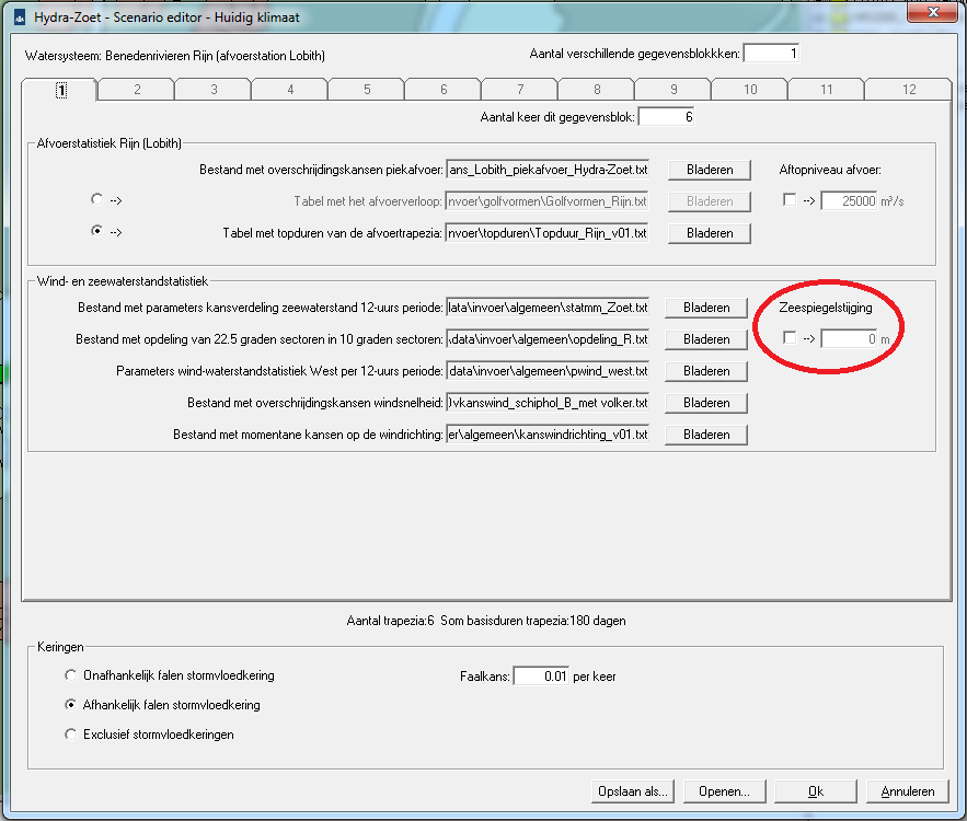 1209832-004-HYE-0001, 7 oktober 2015, definitief Figuur 5.3 Screenshot van de Scenario editor met de mogelijkheid voor het invoeren van zeespiegelstijging. 5.2.6 Ontwerpprofiel Voor de berekening van een golfoverslagdebiet is het van belang dat het (ontwerp)dwarsprofiel van de waterkering bekend is.