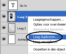 Samenvoegen en Kopiëren Voeg de laag van de telefoon en de laag met de ingeplakte foto van jezelf samen: Selecteer in het Lagenpalet met de Shift-knop ingedrukt de twee Lagen.