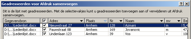 Opdracht 11 Hoofddocument samenvoegen (met voorwaarde) Zorg er voor, dat de veldcodes in het hoofddocument weer verborgen zijn.