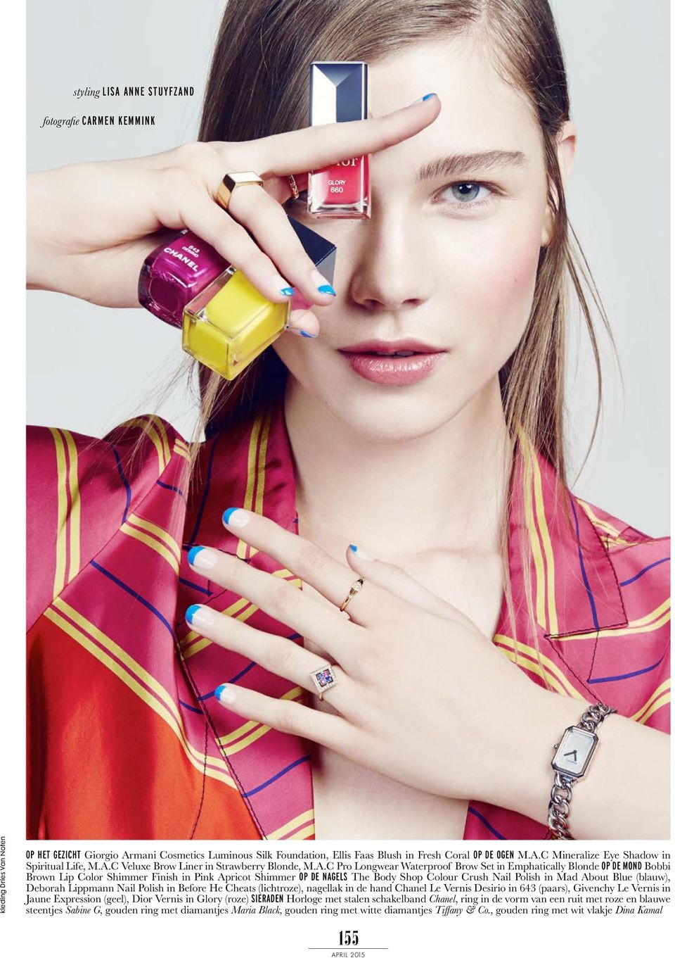 Shop Colour Crush Nail Polish in Mad About Blue (blauw), Deborah Lippmann Nail Polish in Before He Cheats (lichtroze), nagellak in de hand Chanel Le Vernis Desirio in 643 (paars), Givenchy Le Vernis