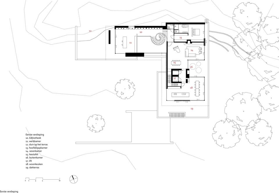 hoofdslaapkamer 14. woonkamer 15. leestafel 16.