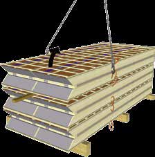 Twee kettingen onder de daksegmenten door bevestigen aan de hijslussen van het onderste daksegment (de kettingen aanslaan van buiten naar binnen); de andere twee kettingen bevestigen aan de