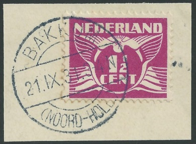 Grootrondstempels vanaf 1920 Grootrondstempels (zie afbeelding 1) zijn vanaf 1895 gebruikt voor ontwaarding van postzegels. Ze dienden ook als vertrek- en aankomststempel.