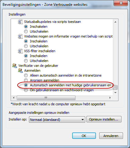 Kies dan de knop Aangepast niveau voor vertrouwde websites en stel helemaal onderaan Verificatie van de gebruiker / Aanmelden in op Automatisch aanmelden met huidige gebruikersnaam en wachtwoord.