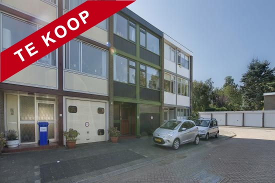 Adres : Oudaen 35, Amsterdam Wijk : Buitenveldert Perceeloppervlakte : 106 M² Woonoppervlakte : ca.