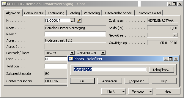 Veldfilter Op een scherm kunt u zelf een bepaalde filter plaatsen door op het gewenste veld te gaan staan. U klikt dan de knop Veldfilter aan.