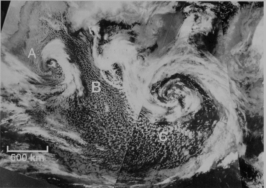 Satellietfoto Atl. Oceaan 9 feb 1988 Foto is in drie passages opgebouwd (100 min.