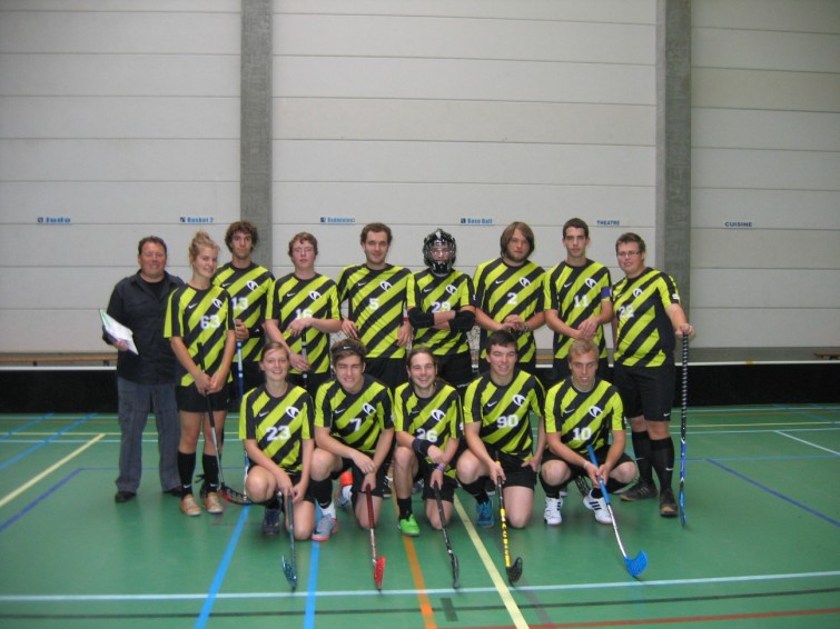 Naam Locatie Leden Doelgroep Floorballclub Gent Gent, Gentbrugge, Wetteren, Sint-Amandsberg 7 bestuursleden, 14 competitiespelers en 10 recreanten ieder sportief persoon die een nieuwe uitdagende