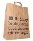 Tabel 3 geeft de resultaten weer van de zes aspecten met de hoogste milieubelasting bij het eenmalig gebruik van middelgrote draagtassen van plastic (LDPE) en middelgrote draagtassen van papier.