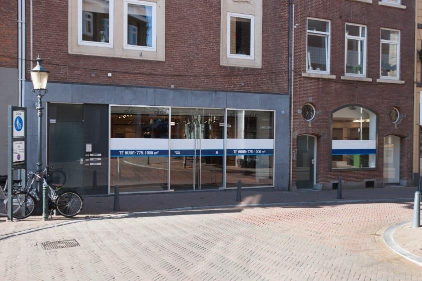 Documentnummer R154972.002 TE HUUR Luifelstraat 40-42 te 6041 EK Roermond KvK 14064867 BTW 8085.98.971.B.01 Bankrekening 15.48.05.