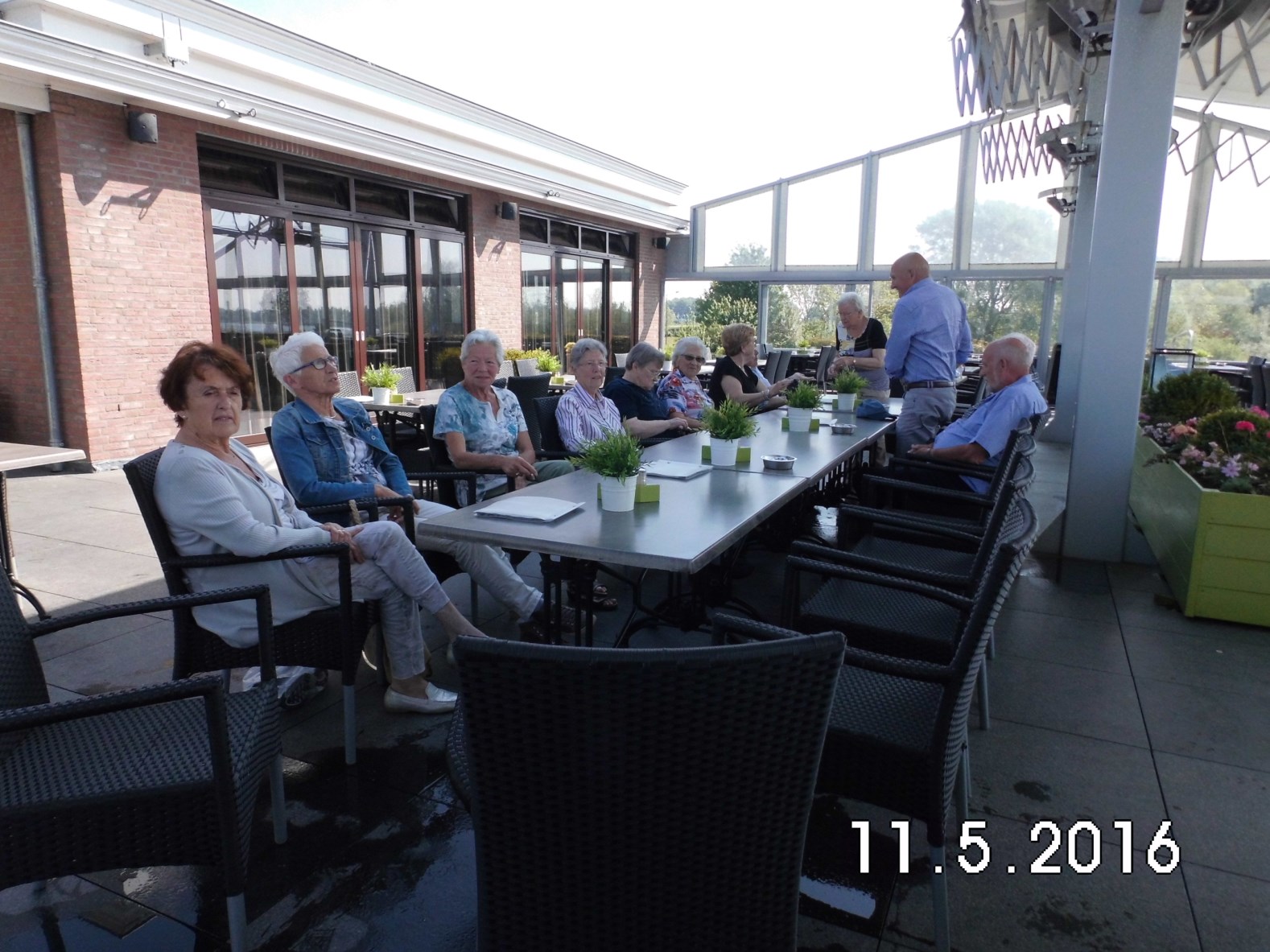 Het winterseizoen is ten einde Het is nu juni en de meeste activiteiten zijn in de ZOMERSTAND gezet. Maar ons clublokaal blijft (beperkt) open. Er zijn weer vele evenementen in ons HUUKSKE geweest.