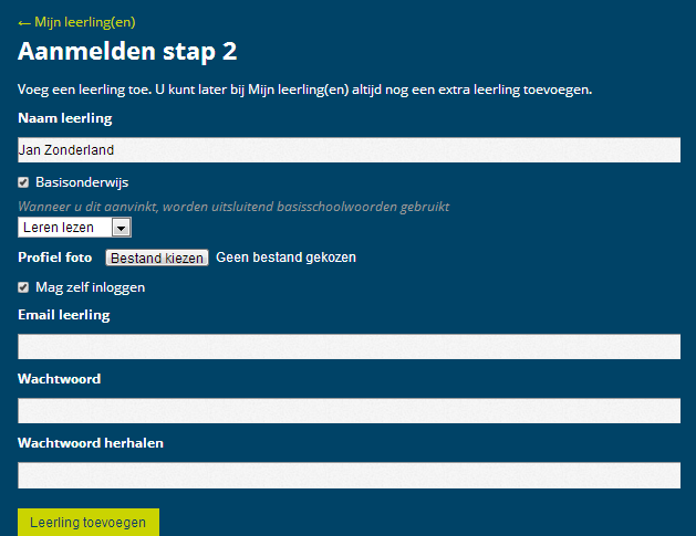 Het is handig om de ouders een e-mailadres en een wachtwoord te laten kiezen waarmee thuis als leerling (!!) ingelogd kan worden.