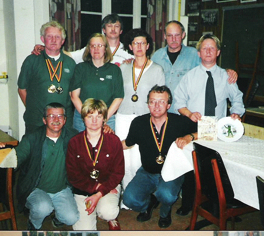 1995 De Koninklijke Sportkring Doven Brugge was onlangs gastheer voor de Belgische Beker petanque voor doven.