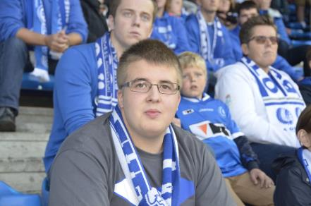 Champs on Tour met Tatanka Enkele van onze stralende Tatanka Kids op Westerlo De Zeebuffalo s (De Haan) mee naar KVK Gianni, Gwendolyn, Steven, Henk, Sabrina en Jordy op Zulte-Waregem Vaderliefde met