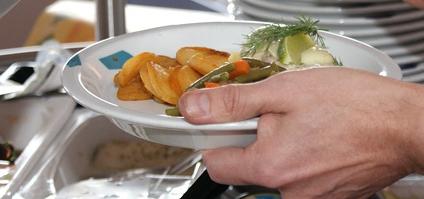 Terugdringen voedselverspilling in de zorg 33 Minder verspilling Bereide maaltijden die in de vuilnisbak belanden