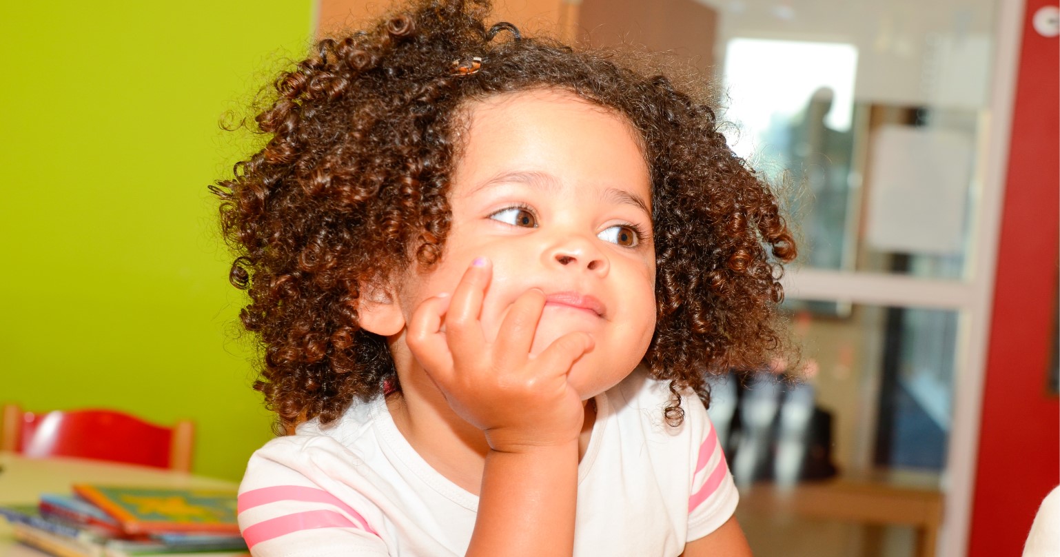 Op ons kinderdagverblijf spelen, ontdekken en groeien wij samen met uw kind van 0 tot 4 jaar. De opvang staat in het teken van geborgenheid en veiligheid.