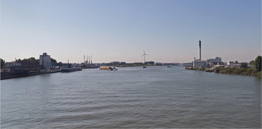 1. Inleiding De Energiecoöperatie Dordrecht (ECD) is een lokaal duurzaam energiebedrijf. De coöperatie is in juli 2012 opgericht door de gemeente Dordrecht en energie- en grondstoffennutsbedrijf HVC.