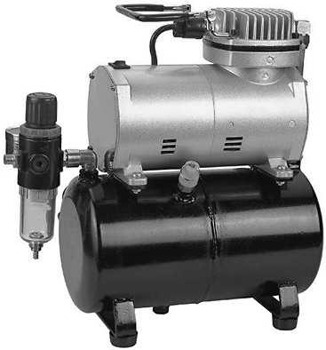 Compressor 3p 3 Loek heeft in z n garage een compressor, die hij gebruikt voor de aandrijving van gereedschap. Op de compressor staat 230 V / 12 A.