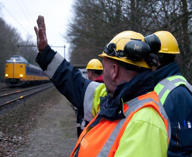 Resultaten stapsgewijze aanpak: een voorbeeld 1 Taakeis Trein waarnemen op 1200 m 2 Bijzondere functie-eis?