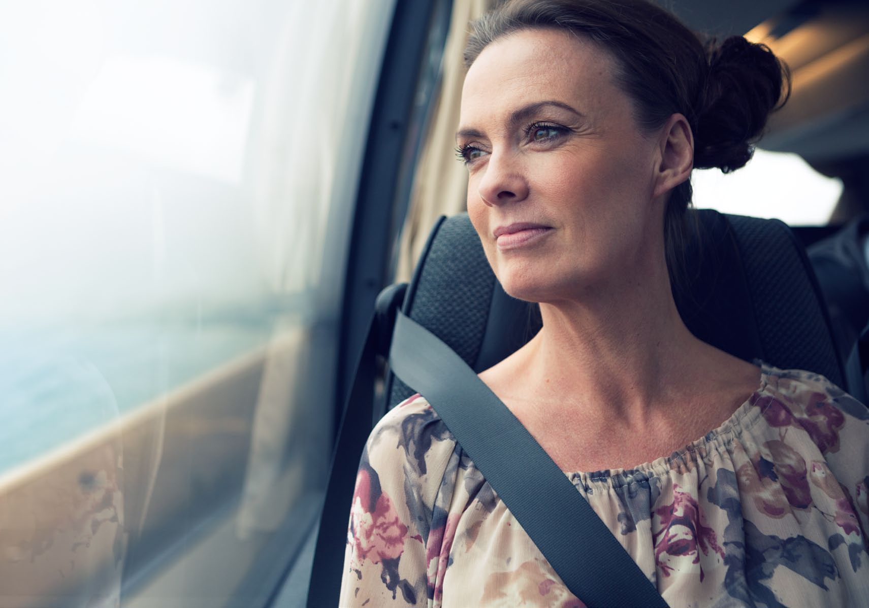 Voor veeleisende passagiers is LUXE persoonlijk Hoewel een touringcar bedoeld is voor groepsreizen, moet elke passagier zich individueel op z n gemak voelen.