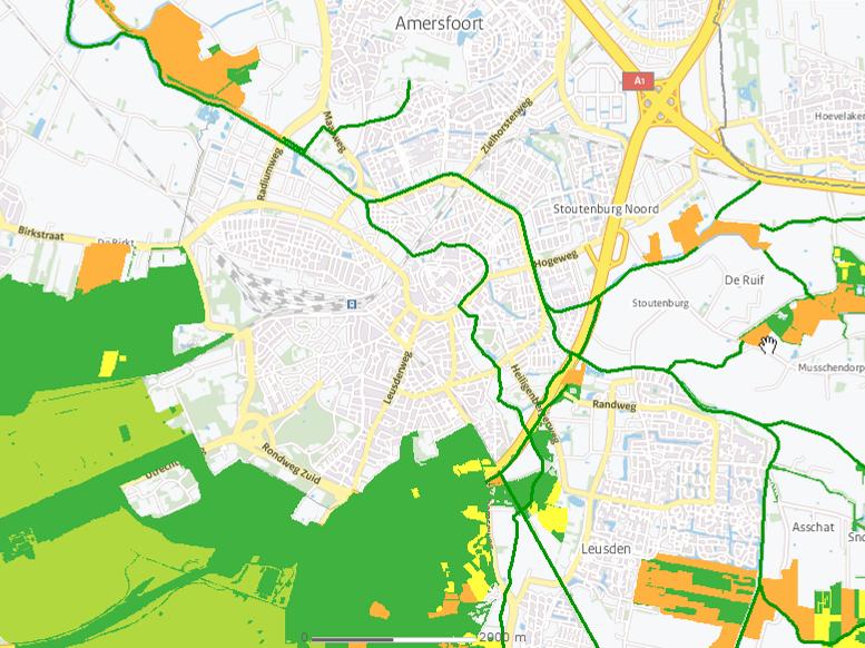 Ecologische Hoofdstructuur Figuur 4.2 Overzicht ligging EHS ten opzichte van het plangebied (rode stip). Bron: website provincie Utrecht, november 2012 (http://geo.provincie-utrecht.