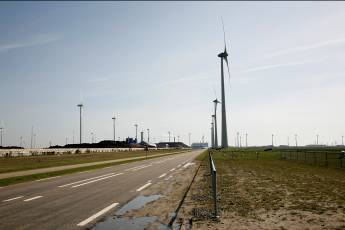 Emmapolder wordt gemarkeerd door een klein kunstwerk. De moeite van het bekijken waard!