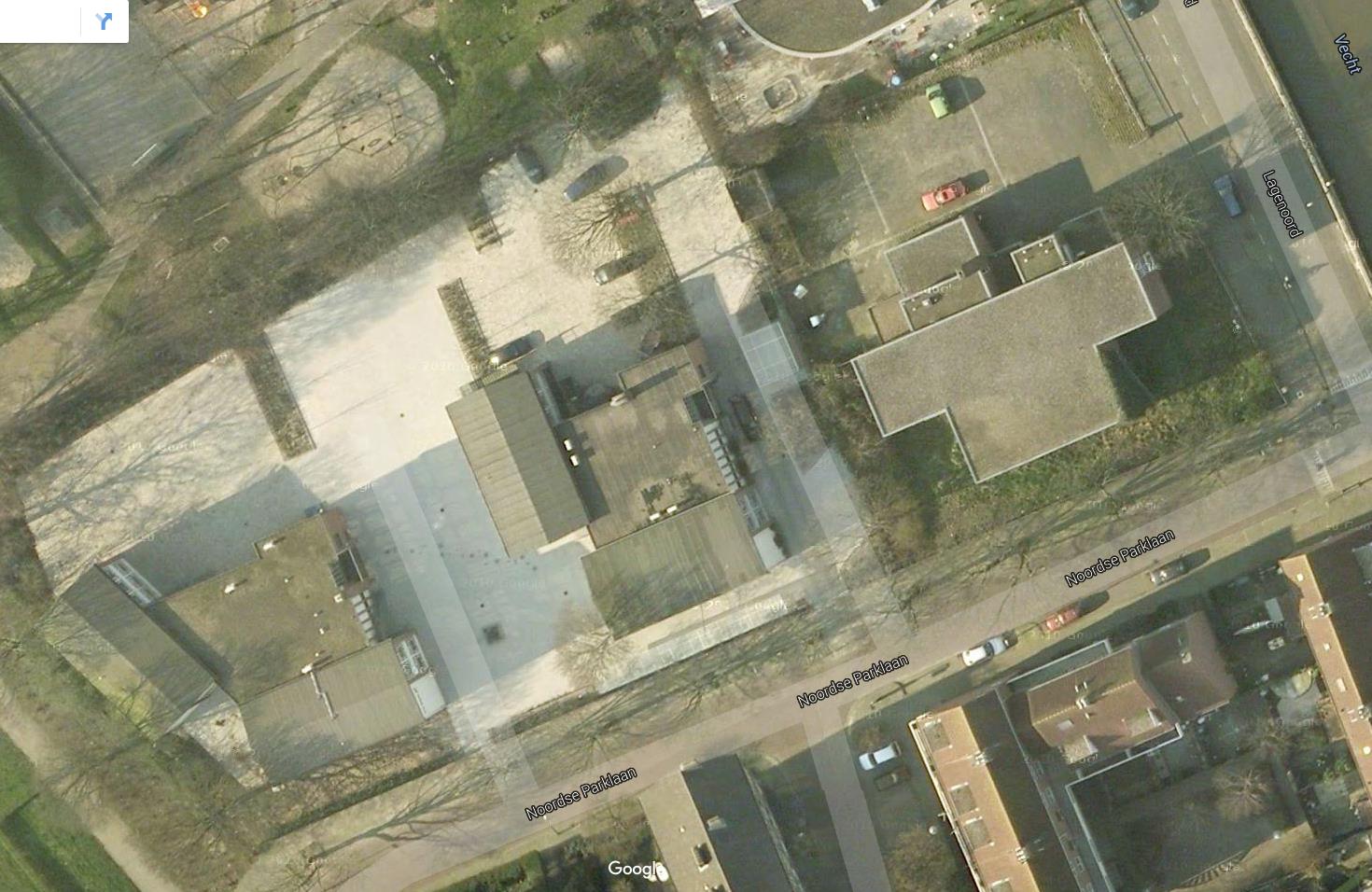 Tijdelijke huisvesting Utrecht Buitenterrein: Pand 1, 2 & 3 Opslag / containers Beveiligingscamera s Plein Brievenbus