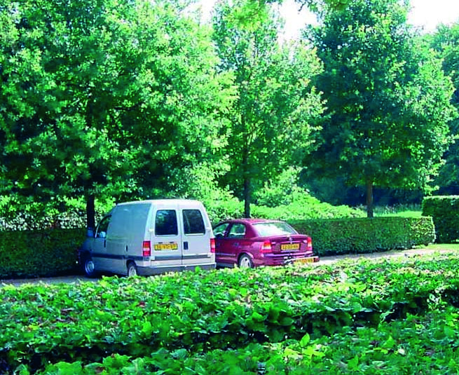 Kamer 1 - Sfeerbeelden MFA parkeerveld speelplein DE