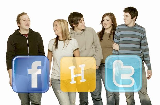 Uitkomsten onderzoek (Kennisnet) 100% jongeren gebruikt Social Media min. 1x per week Zelden gebruik van MySpace, Wiki, Podcast, Second Life, Skype en Twitter (!). 2/3 gebruikt vrijwel alleen e-mail, MSN, websurfen.