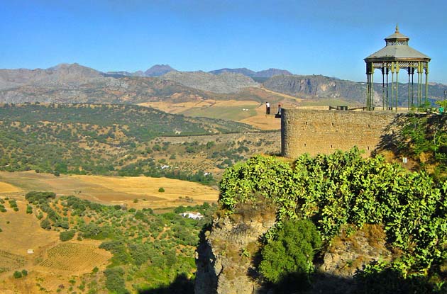 Natuur en cultuur van Andalusië Tijdens deze reis combineert u het beste van Andalusië. In twee weken reist u door de indrukwekkendste nationale parken en langs de fascinerendste Moorse steden.