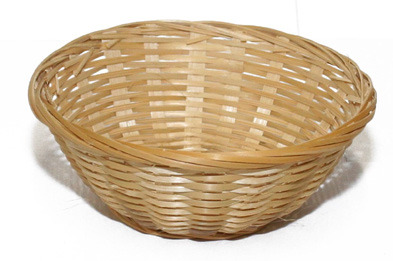 818333 839384 RIETEN MAND OVAAL/ NATUREL L27CM H9CM (1ST) PANIER OSIER OVALE/ NATUREL L27CM H9CM (1PC) 839446 839385 RIETEN MAND ROND BRUIN D28CM H10CM (1ST) PANIER OSIER ROND BRUN D28CM H10CM (1PC)