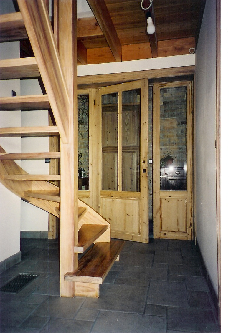 De voordeur van het bescherm volume is de eigenlijke toegang tot de woning.
