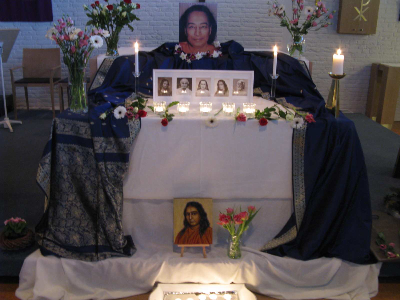 Herdenking Mahasamadhi Paramhansa Yogananda, zondag 10 maart 2013 De viering van de mahasamadhi is altijd bijzonder, voor mij bijna de 10 e keer, maar het voelt elke keer weer als nieuw en