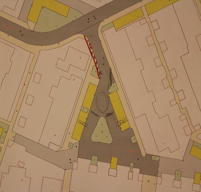 vragen, wensen, ideeën en reacties, groep 3: a. 30 km is te snel voor dit onoverzichtelijk stukje weg/ speelterrein; b. Ja; c.