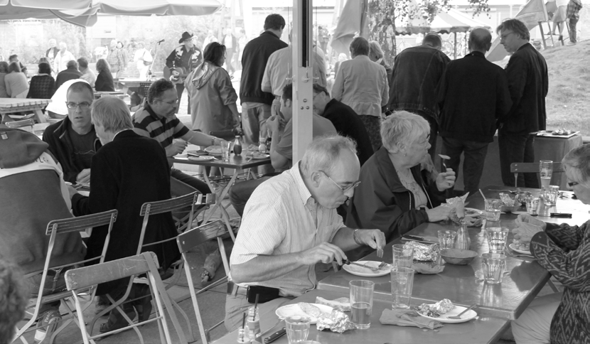 6 PvdAktie Agenda ALV 25 7 PvdA BBQ bij Zandfoort aan de Eem Op 25 augustus hield de PvdA haar jaarlijkse BBQ bij Zandfoort aan de Eem.