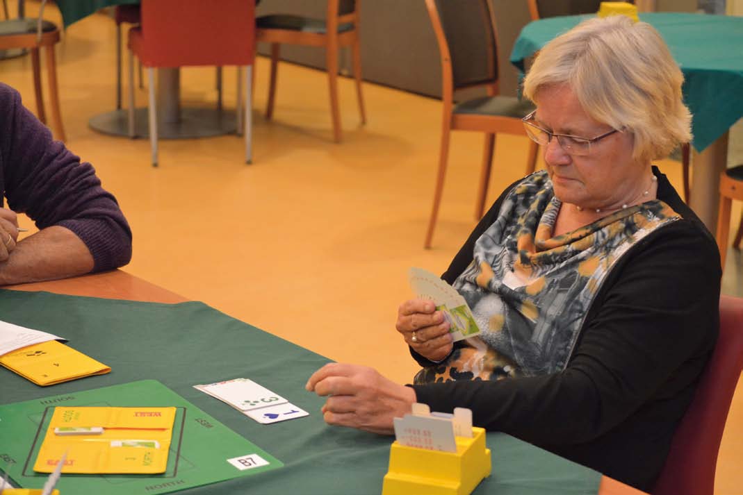 BIEDBEKER Twee paren openen Muiderberg. vd Broeke Versluijs - 2 4 Spel 1.