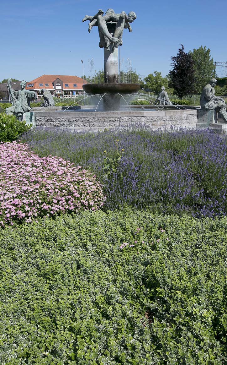 Veiligheid blijft een belangrijk thema in onze Zwijndrechtse samenleving Leefbaarheid en veiligheid Veiligheid blijft een belangrijk thema in onze Zwijndrechtse samenleving.