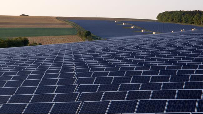 4.5. Zonneparken (Landelijk gebied) 4.5.1. Probleemanalyse Het opwekken van zonne-energie is een mogelijkheid om te voorzien in duurzame energie.