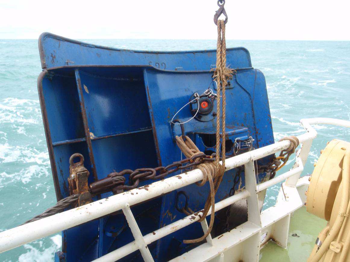 Na een aantal testweken in 2010, waarbij de nieuwe netten werden gebruikt en het verbruik van brandstof tijdens het vissen werd bijgehouden, bleek nog niet het gewenste resultaat in