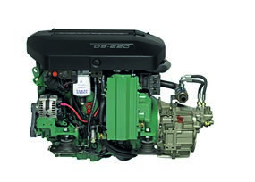 D8-550 en D8-600 De nieuwe binnenboord dieselmotor is bijna 200 kg lichter dan de eerdere D9, met bijna 10% meer vermogen. De D8 dieselmotor is beschikbaar als 550 of 600 pk.