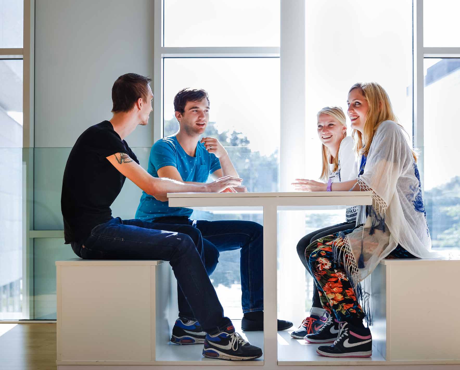 Zet een stap verder in je studiekeuze! Meeloopdag Je wilt een helder beeld krijgen van de school waar je misschien vier jaar gaat studeren.