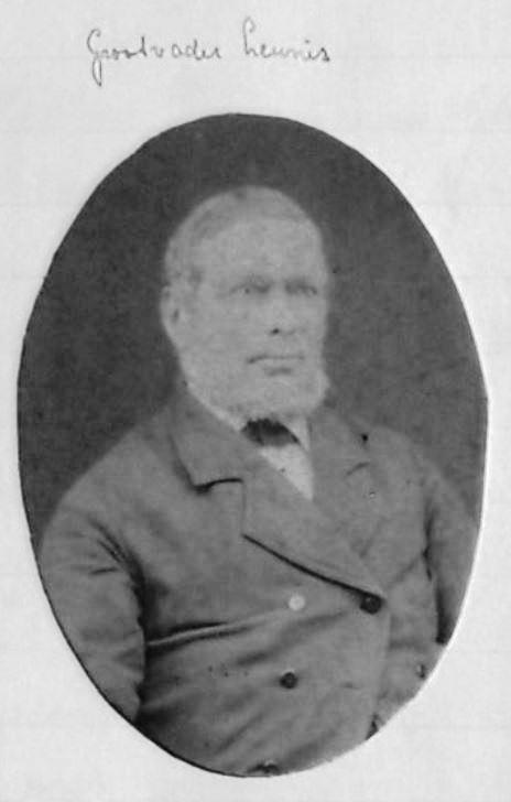 Leunis Barentsen (1817-1885), vader van Suzanna, was commies ( opzichter ) aan de Oostwatering en gestationeerd te Vrouwepolder.